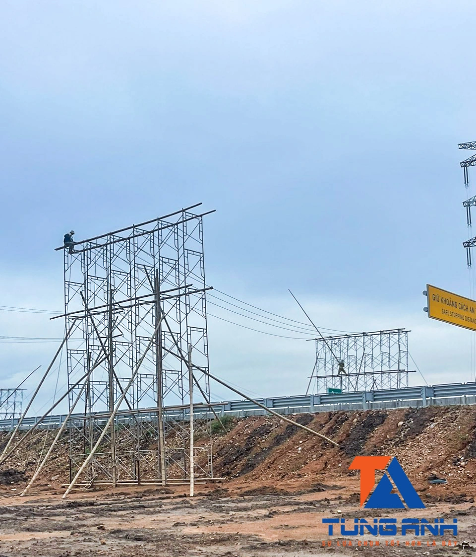 giàn giáo xây dựng cho dự án DZ500KW MẠCH 3
