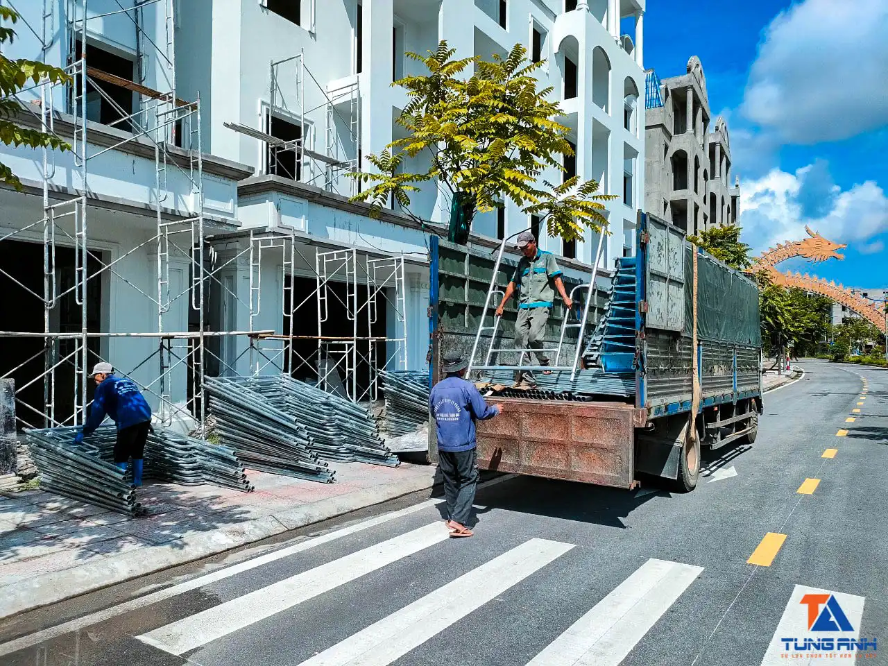 giáo xây dựng và phụ kiện giàn giáo 2